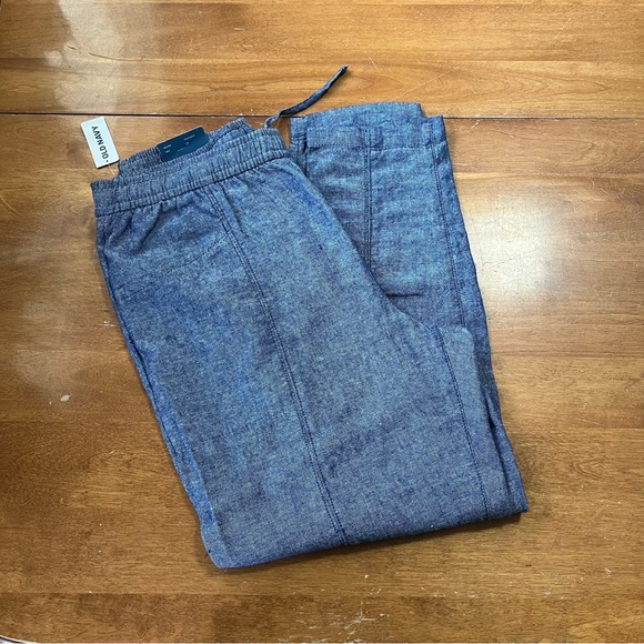 NWT • Old Navy Chambray Crop High Rise - Picture 7 of 10